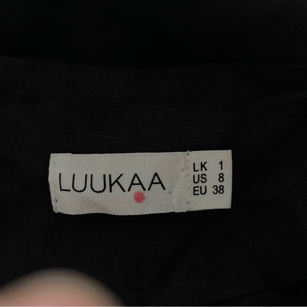 Luukaa Lagenlook Asymmetrical Cut Out Linen Buttoned Top - Picture 9 of 10